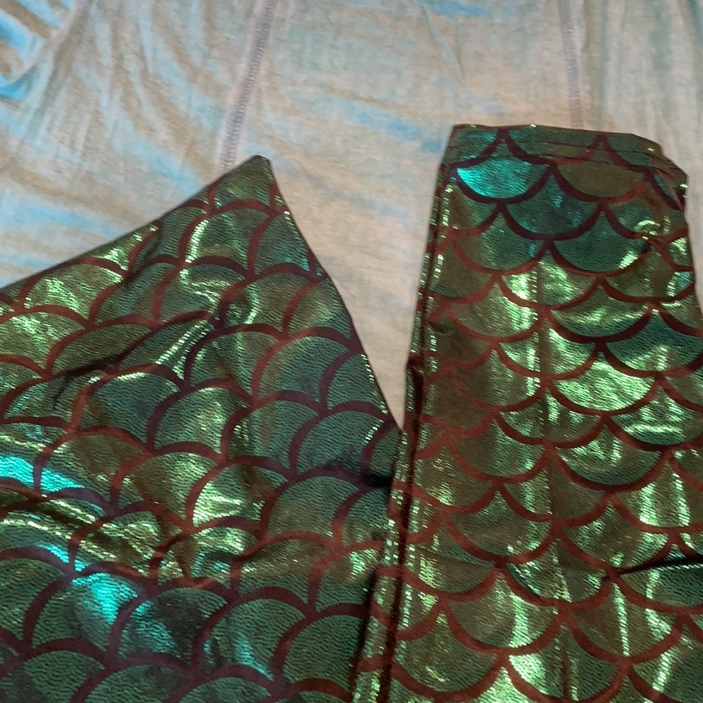Mermaid leggings. - Picture 2 of 5